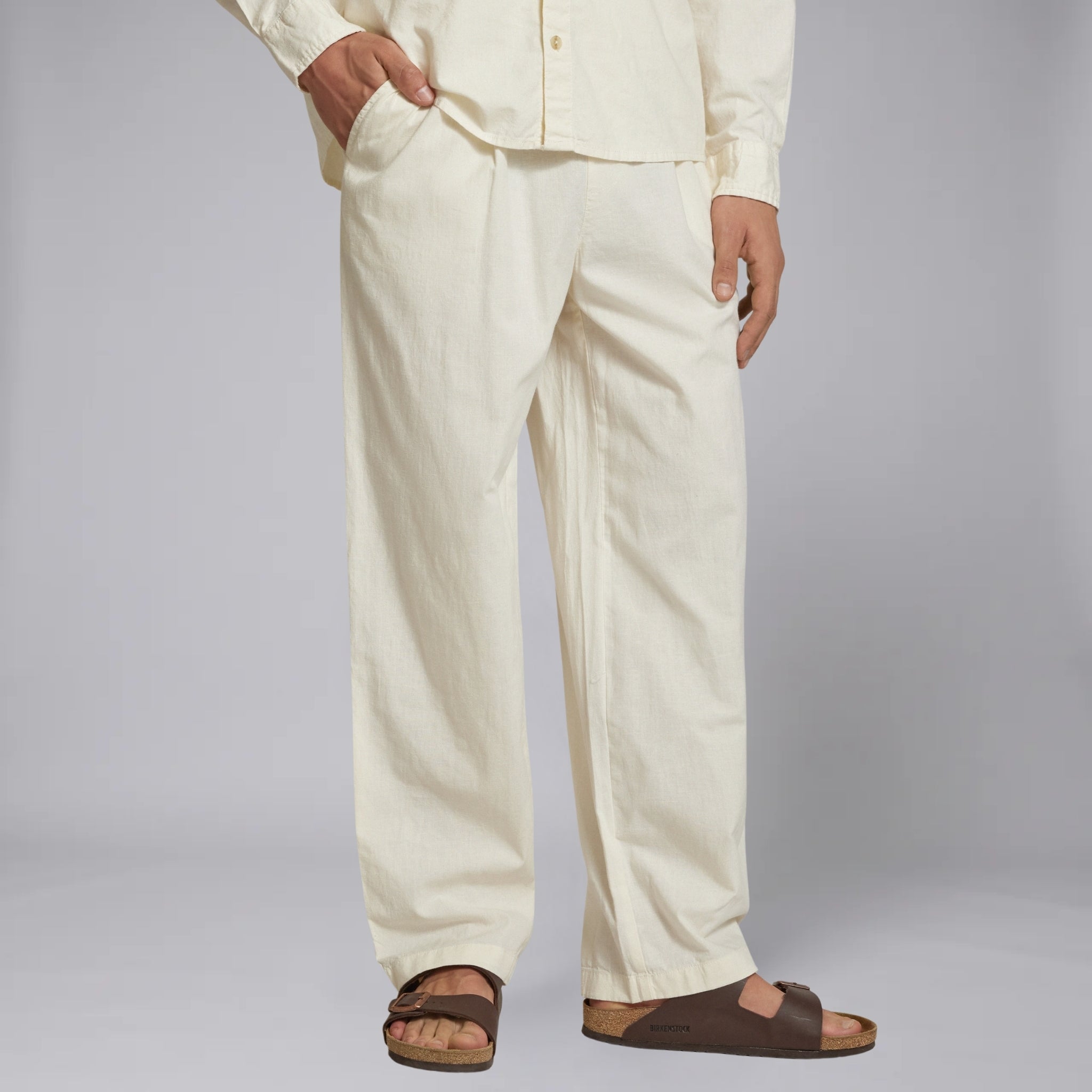 Men’s Textured Straight-Leg Trousers
