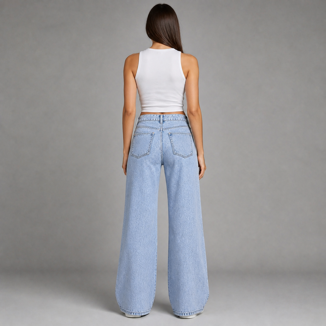 Women’s High-Waisted Flare Jeans With Five-Pocket Styling