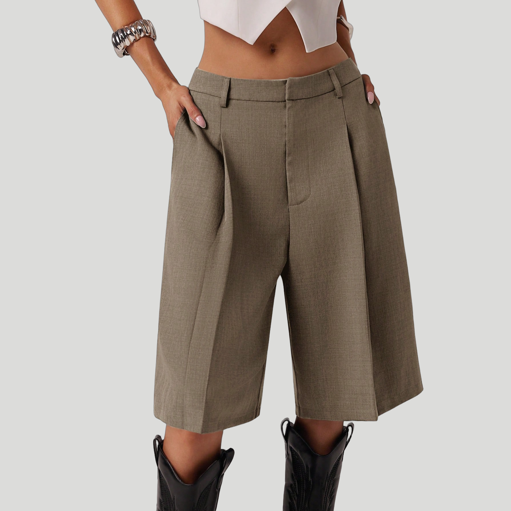 Women's Pleated Wide Leg Bermuda Shorts – High Waisted Women's Shorts