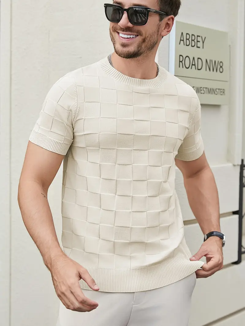 Men's Short-Sleeve Ribbed Trim Shirt