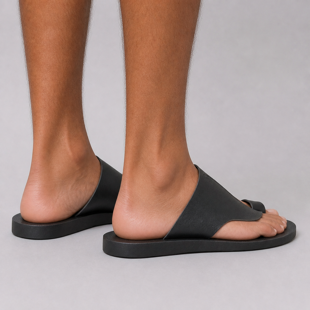 Men's Leather Asymmetric Toe-Loop Sandals – Smart Summer Slides