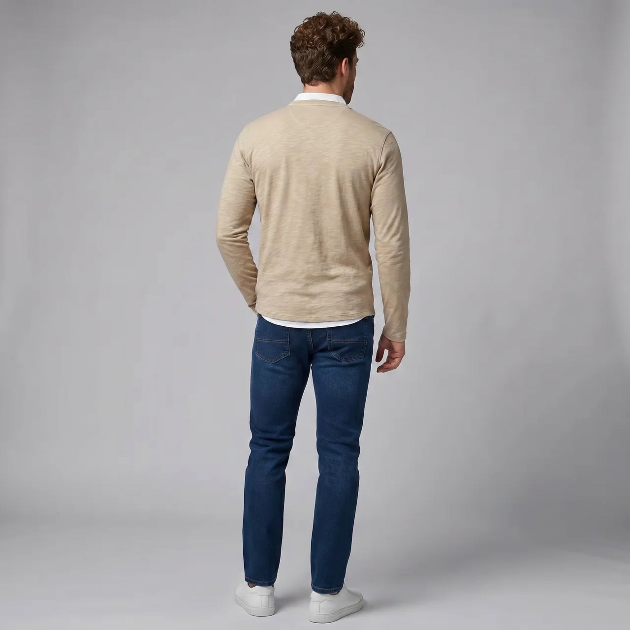 Men’s Long-Sleeve Henley T-Shirt with Curved Hem