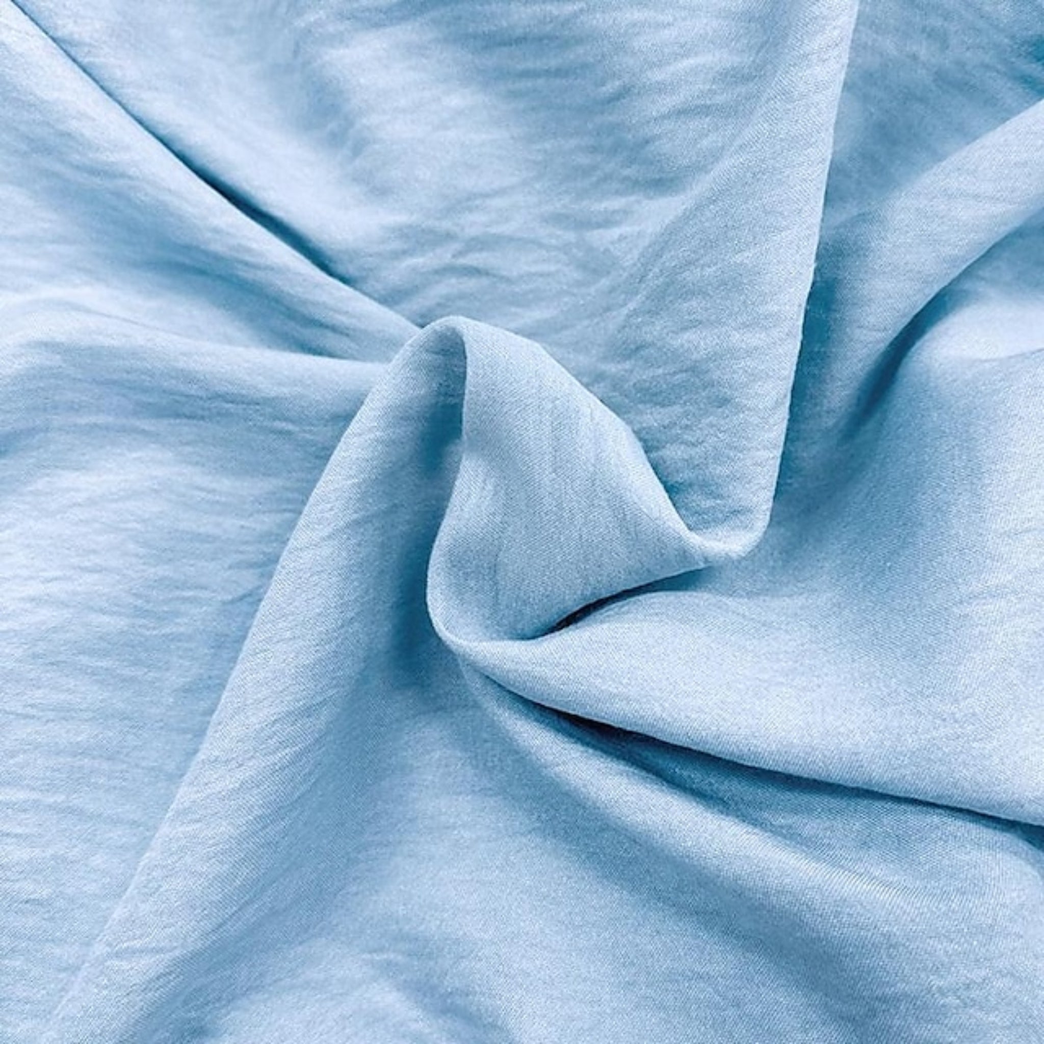 Men’s Solid Button-Down Shirt