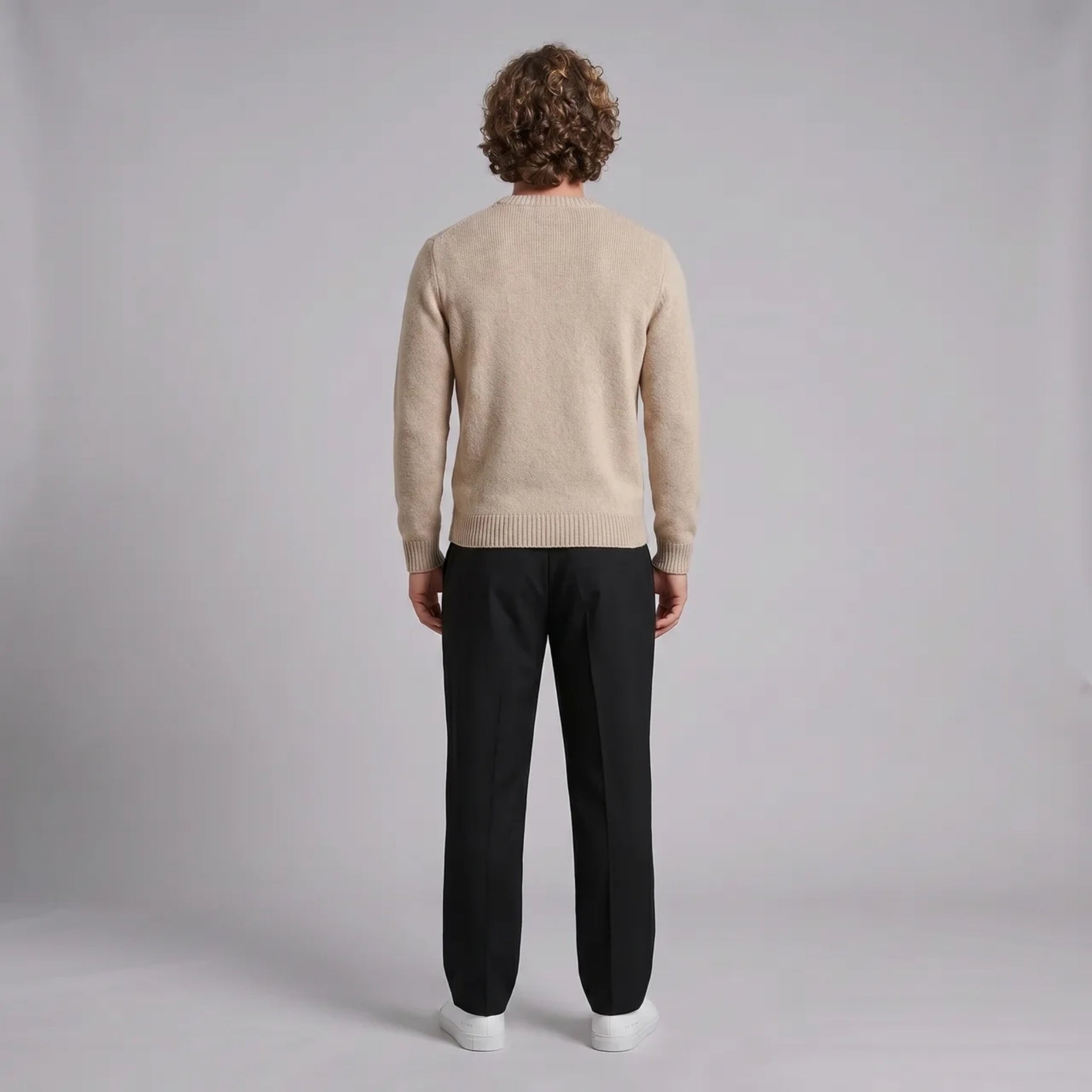 Men’s Straight-Leg Pleated Trousers