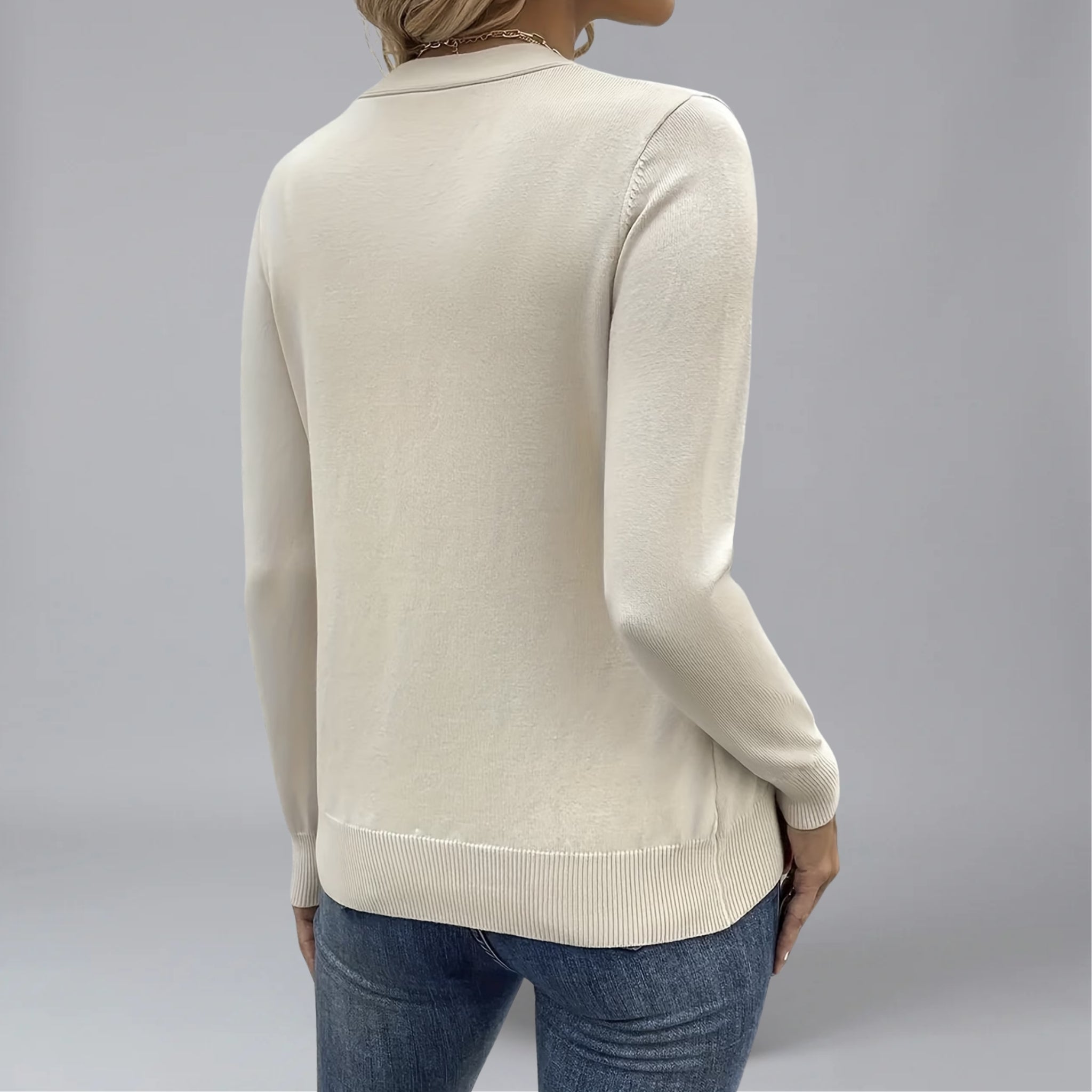 Women’s Fine-Gauge Button-Front V-Neck Cardigan
