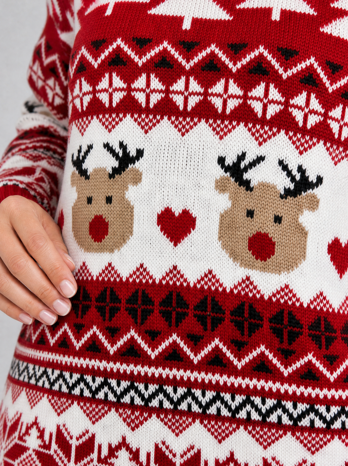Women's Fine Knit Christmas Pattern Relaxed Crew Neck Jumper
