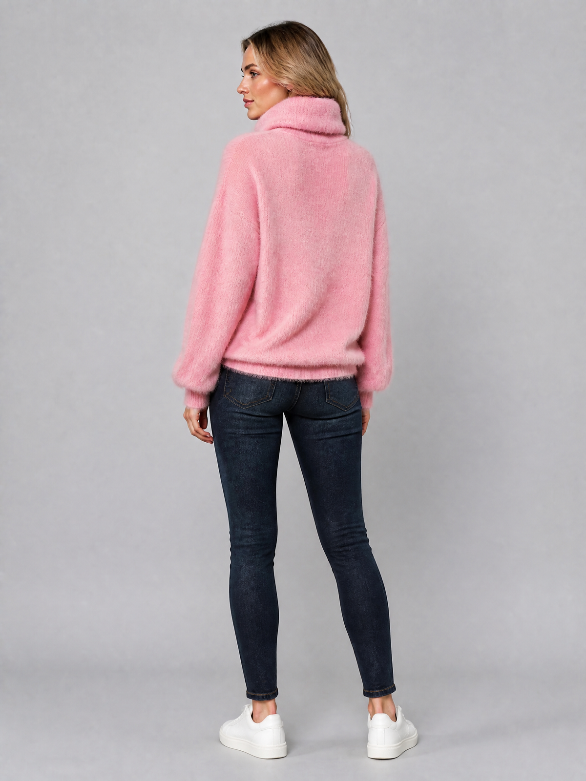Women's Fluffy Wool Blend Relaxed Roll Neck Jumper
