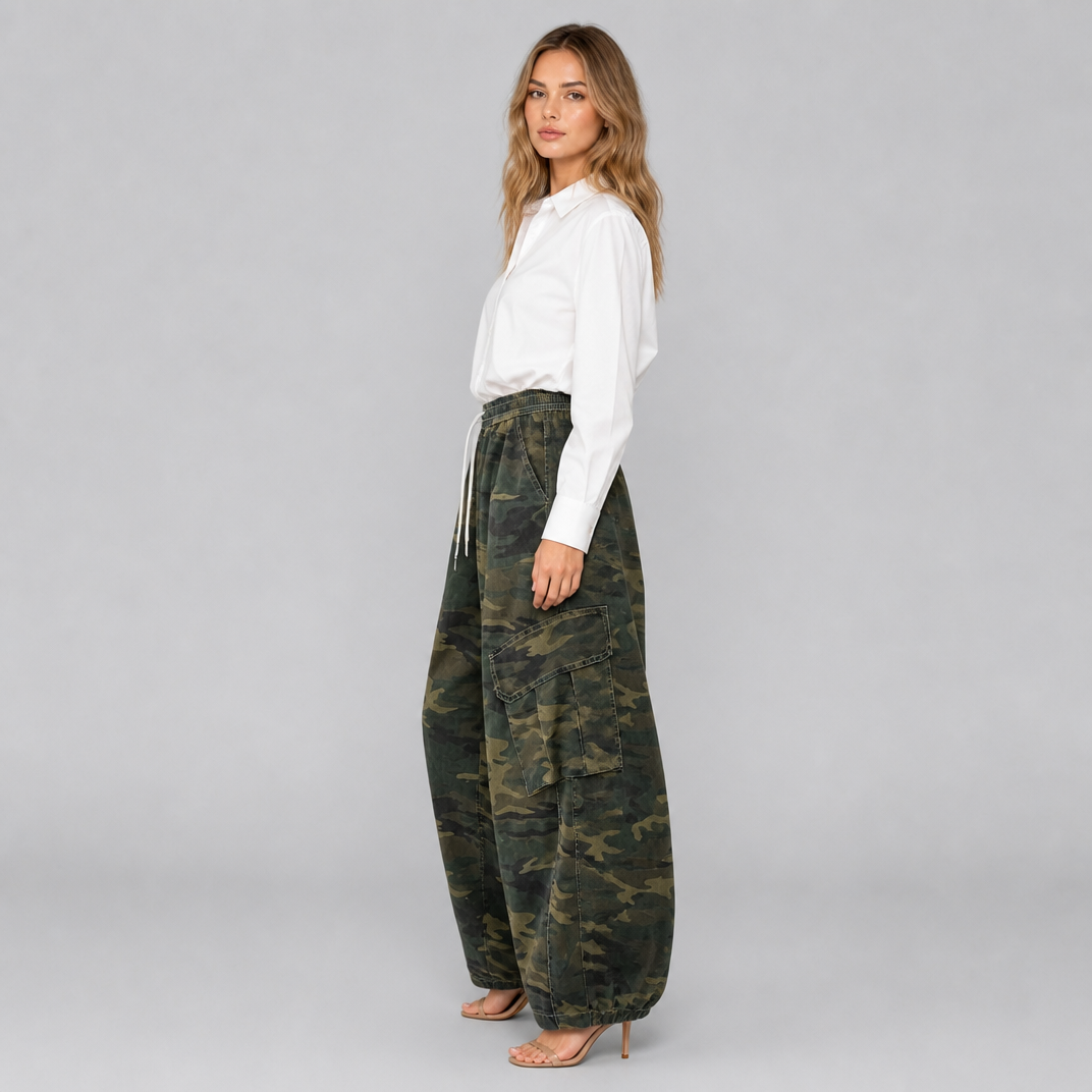 Women's High-Waisted Camo Wide-Leg Cargo Trousers