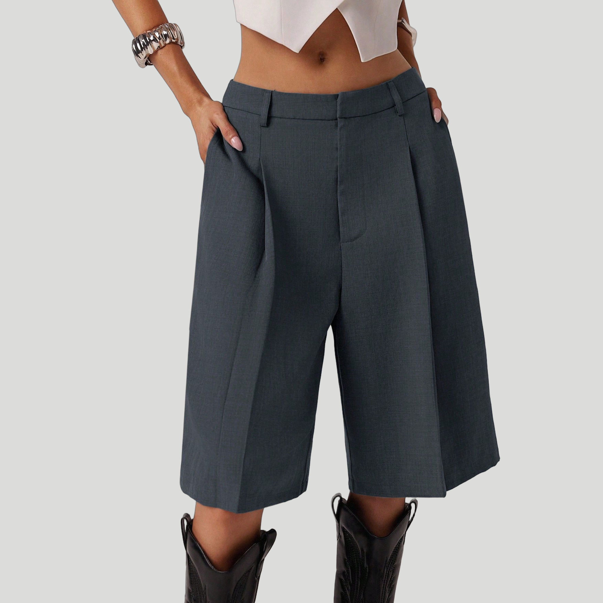 Women's Pleated Wide Leg Bermuda Shorts – High Waisted Women's Shorts