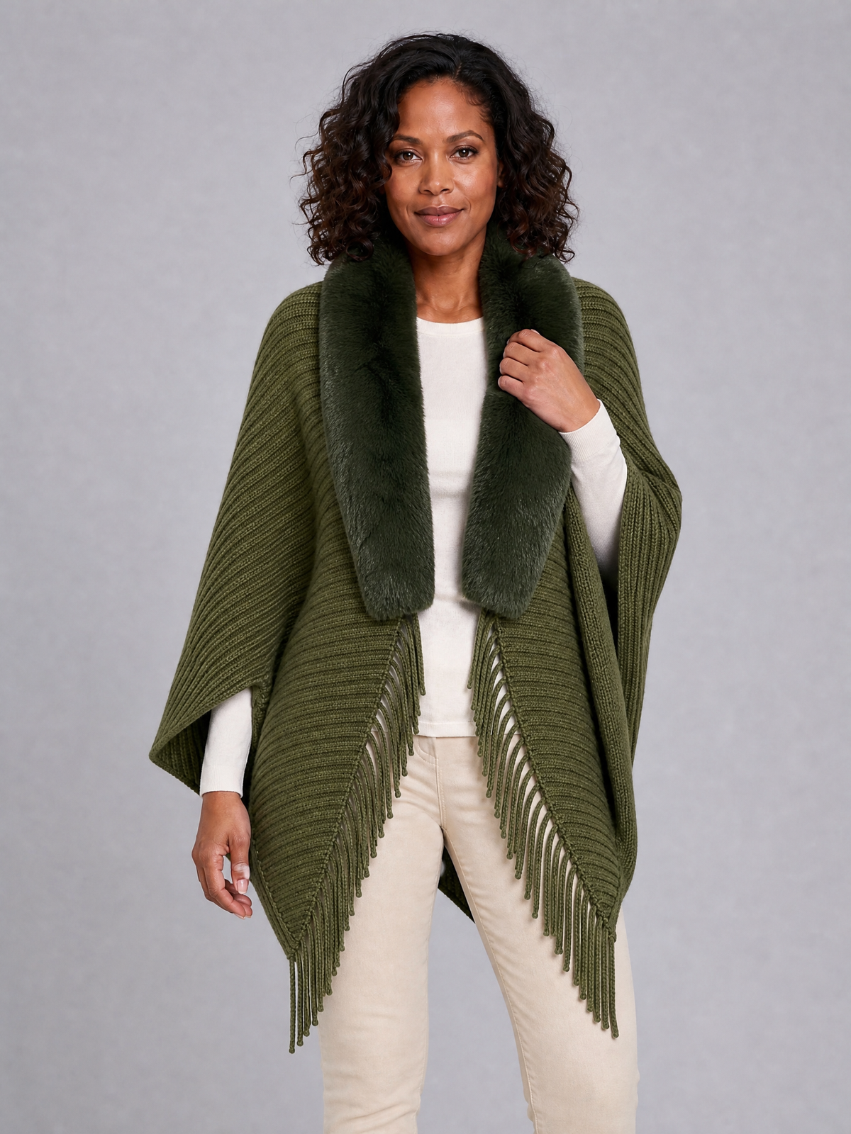 Women's Ribbed Wool Blend Relaxed Faux Fur Collar Tassel Cape