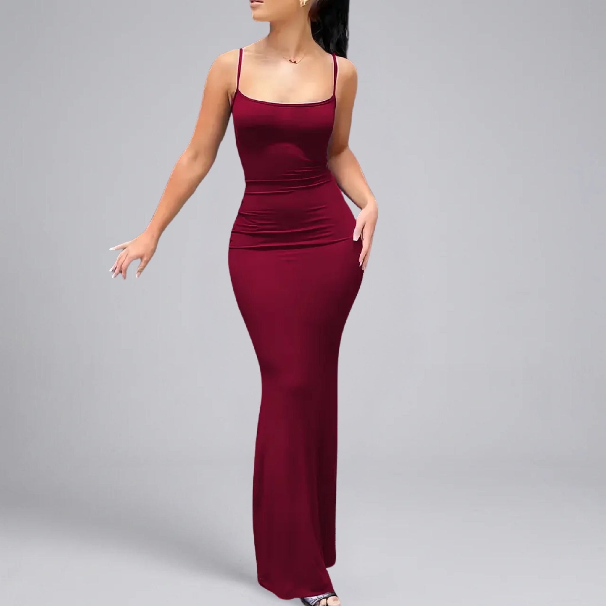 Women’s Sleek Scoop-Neck Maxi Dress