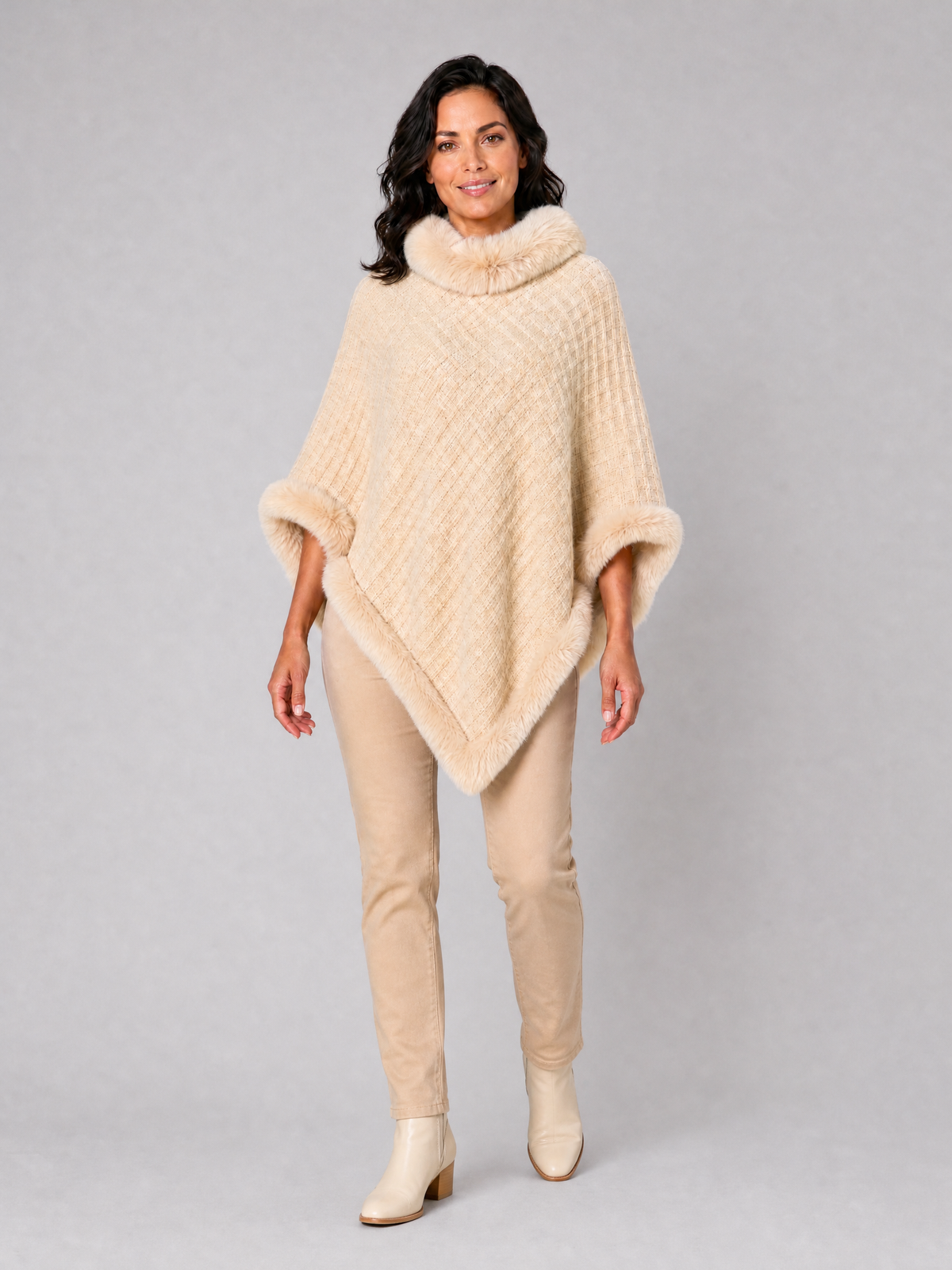 Women's Textured Wool Blend Relaxed Faux Fur Cape