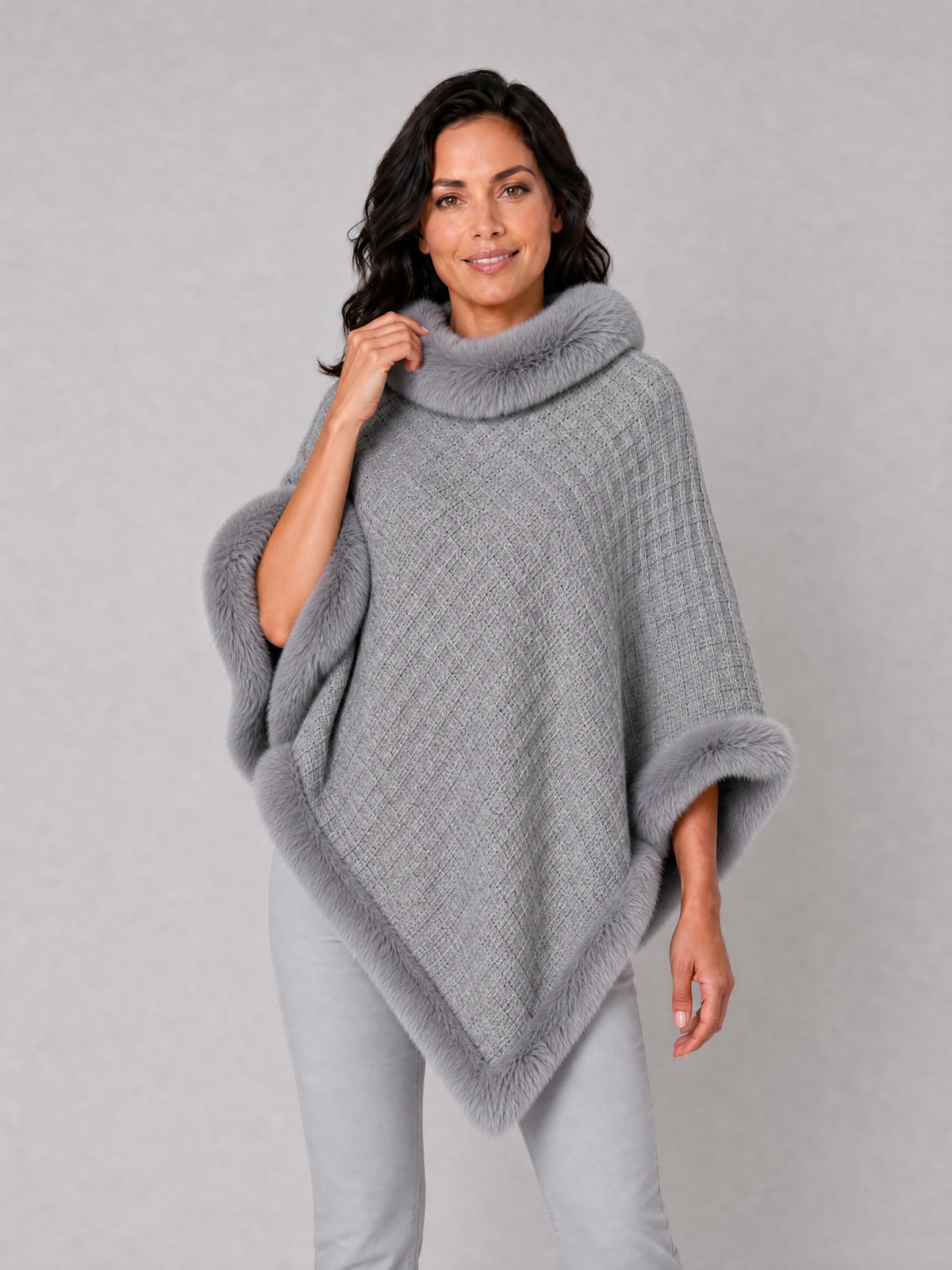 Women's Textured Wool Blend Relaxed Faux Fur Cape
