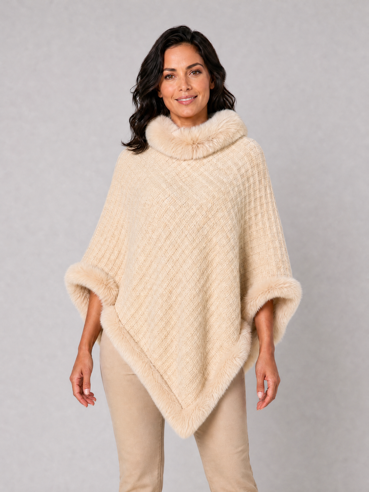 Women's Textured Wool Blend Relaxed Faux Fur Cape