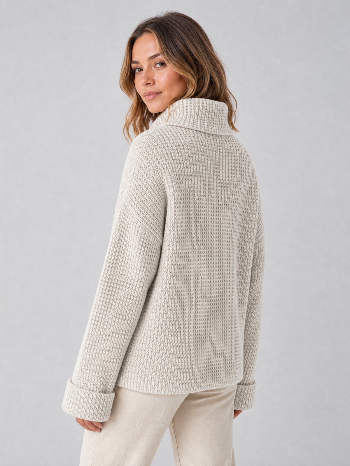 Women's Textured Wool Blend Relaxed Roll Neck Jumper